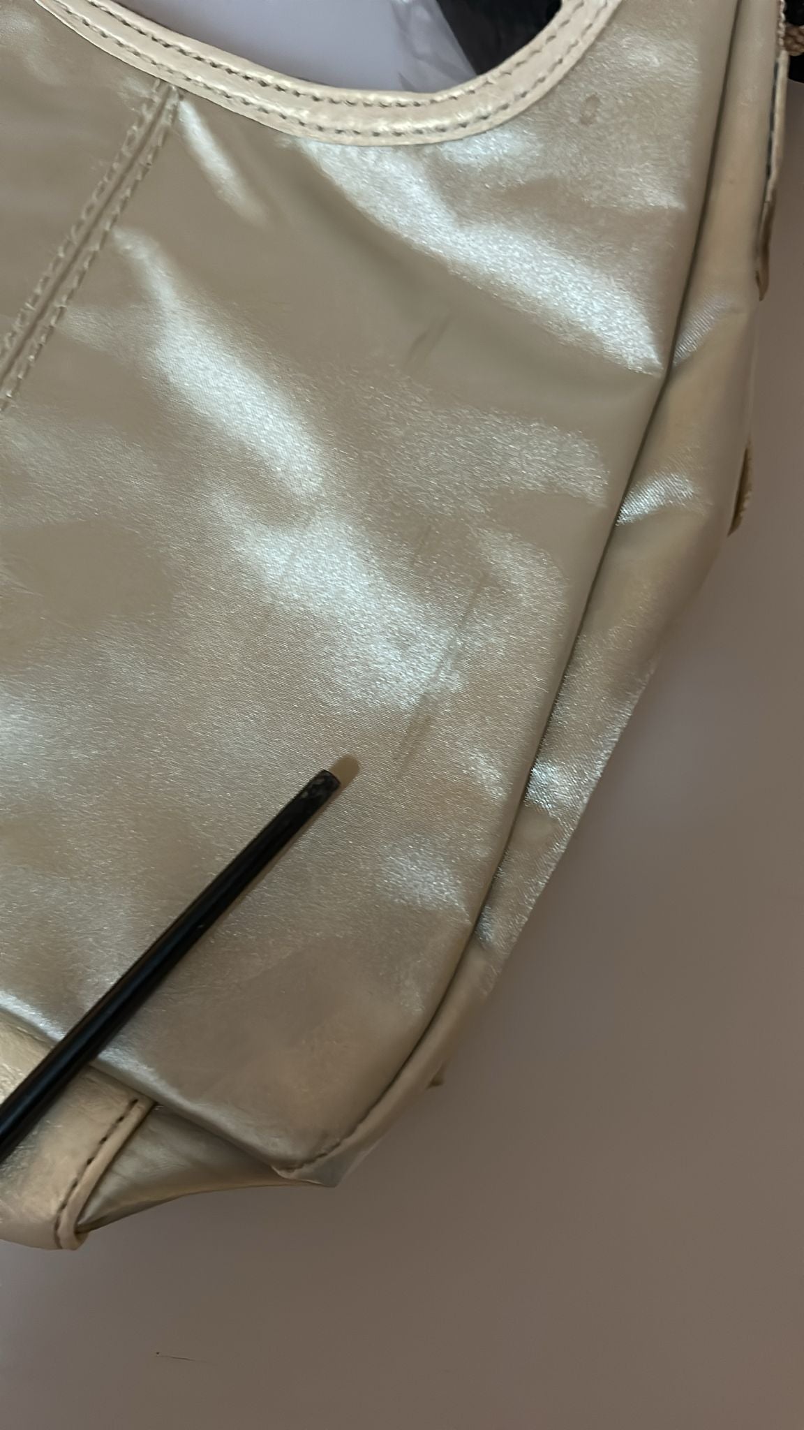 WAYFARER Chic shoulder bag made of white fabric - perfect for every occasion