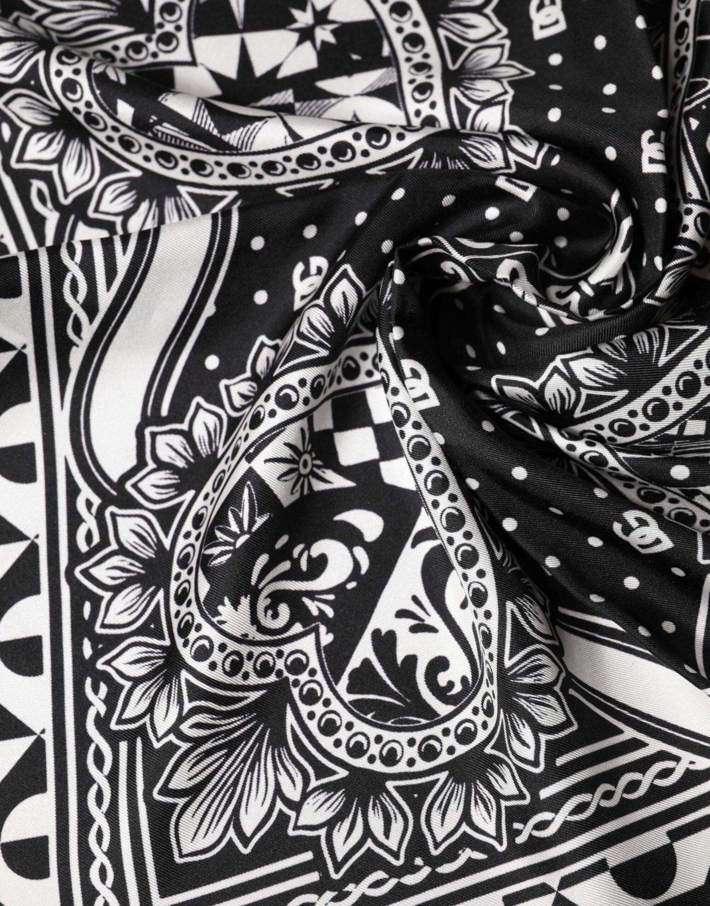 Dolce & Gabbana Black Bandana Print Silk Neck Foulard Scarf